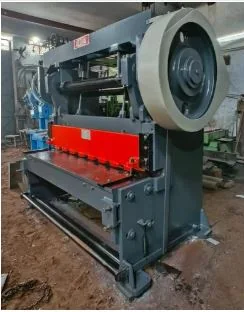 Shared Production-released sheet-shearing machine